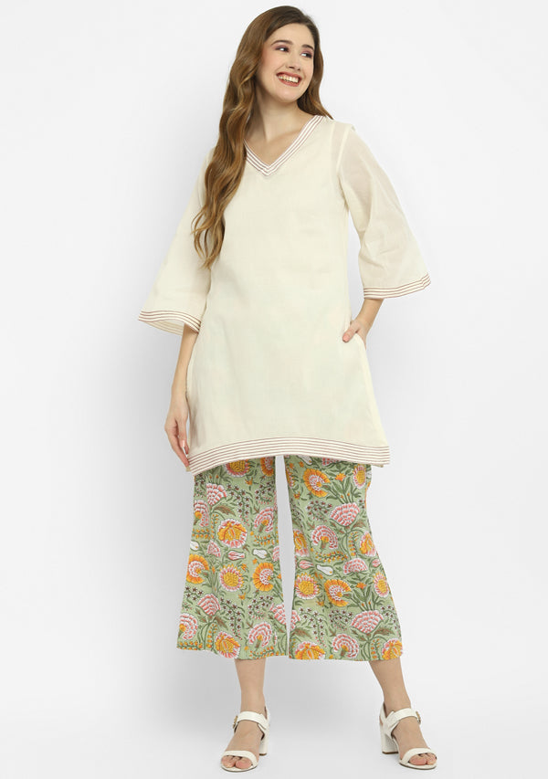 Ivory Mulmul Kurta With Contrast Stitch Lines Paired with Colourful Hand Block Printed Pants/Slip