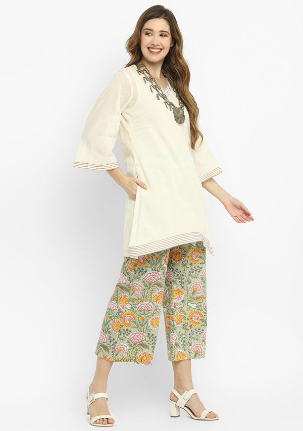 Ivory Mulmul Kurta With Contrast Stitch Lines Paired with Colourful Hand Block Printed Pants/Slip